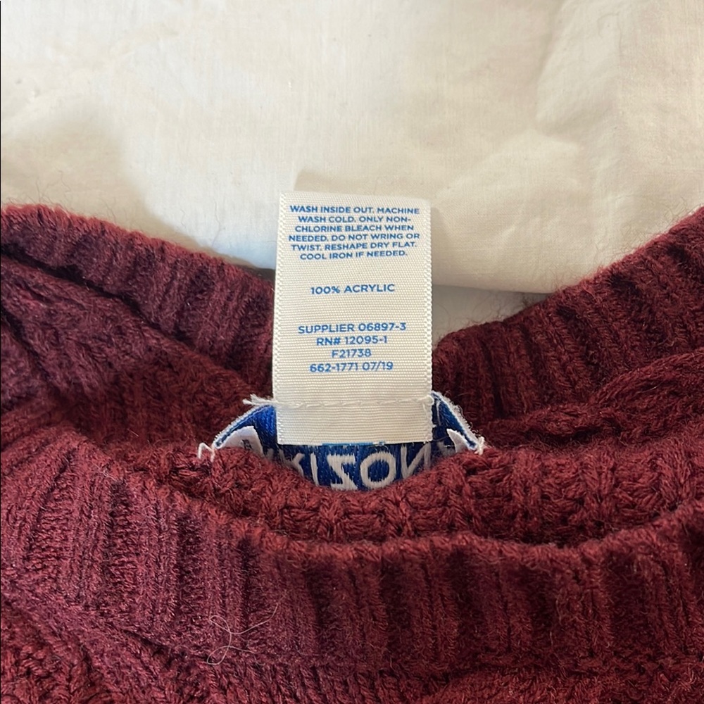 Arizona Jean Company Women's Burgundy Cable Knit Sweater Size Medium - Picture 3 of 7